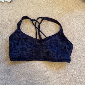 Lululemon size 4 bra